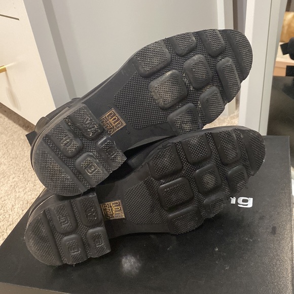 ALEXANDER WANG ankle boots
Black Andy Boots - Picture 8 of 13